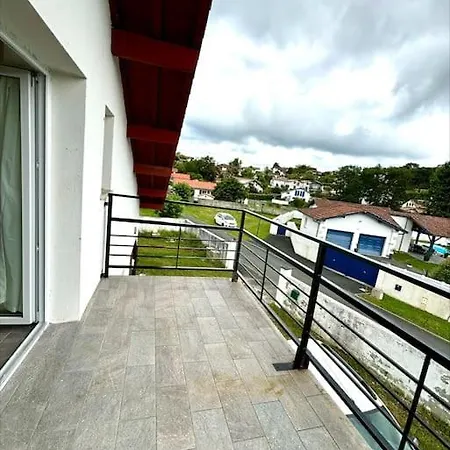 T5 Jardin Au Pays Basque Holiday home *